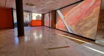 Local comercial de alquiler en Totana - Zona Centro