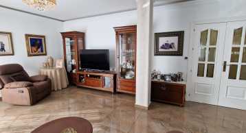 Venta Casa Unifamiliar Adosada (Era Alta) Garaje Cerrado